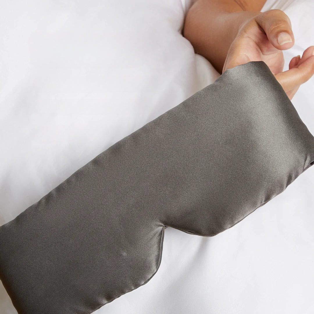 Silken Night - Premium sovmask i mullbärsilke