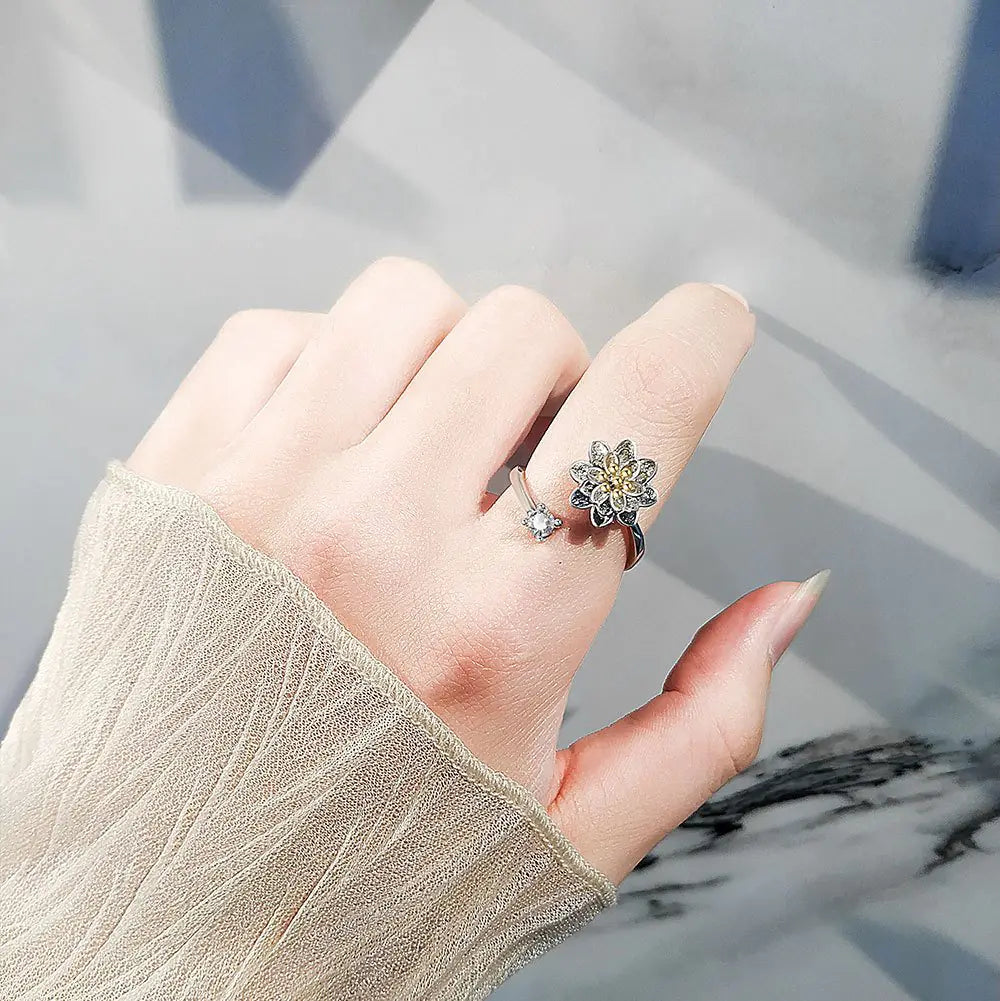Silver Bloom - Stress ring